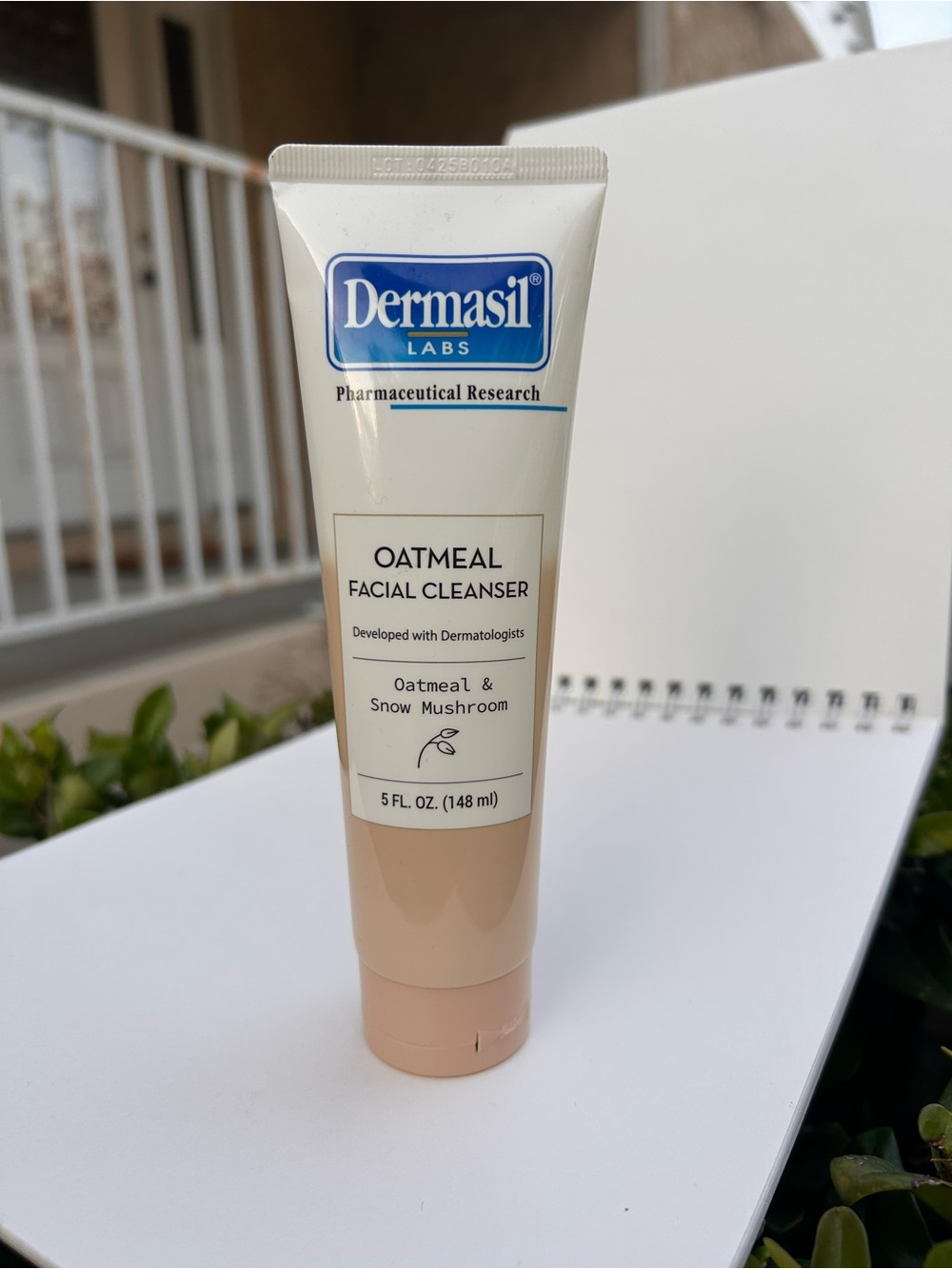 Oatmeal Facial Cleanser - Beige